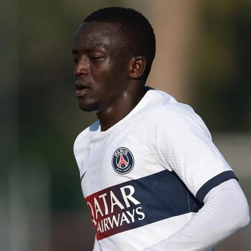 Manchester City, Mahamadou Sangare'nin transferini bitirdi