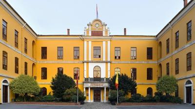 Galatasaray Lisesi 37. Kltr ve Sanat Festivali balyor