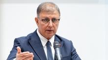 Cemil Tugay'n foyas ortaya kt... zmir'de toplu szleme elikisi