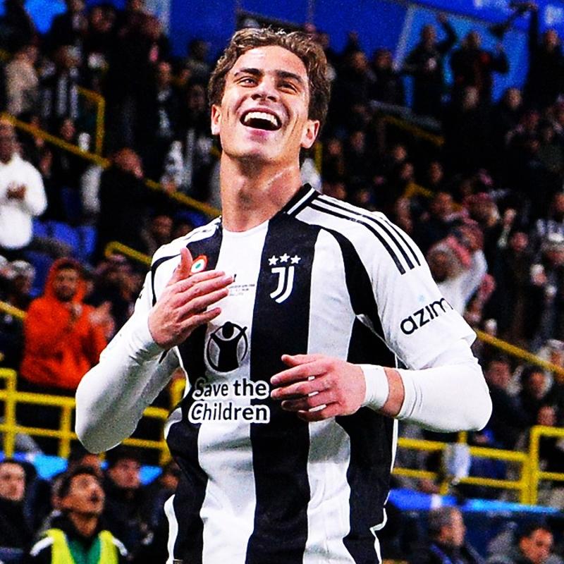 Kenan Yldz Trk futbol tarihine geti! Daha nce bylesi grlmedi