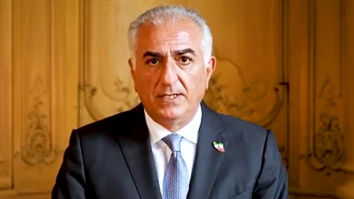 ABD'de srgn olan Pehlevi'den ayaklanma ars: Rejimin sonunu getirelim