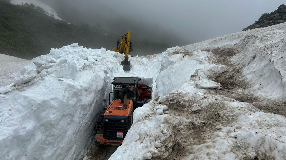 Haziran aynda Rize'de kar mcadelesi