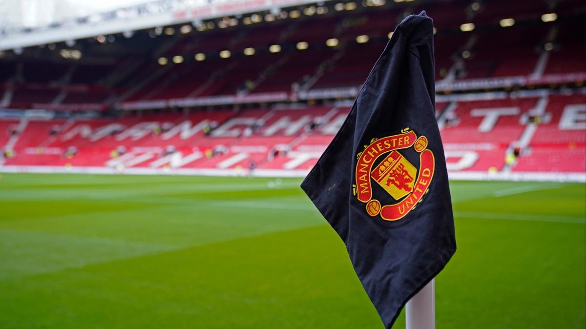Manchester United'da hedef ifte ampiyonluk