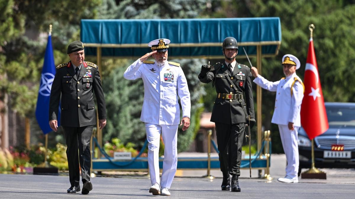 Orgeneral Grak, NATO Askeri Komite Bakan Oramiral Dragone ile grt