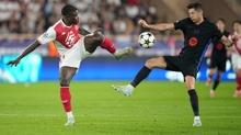 Galatasaray'n stoperi Fransa'dan
