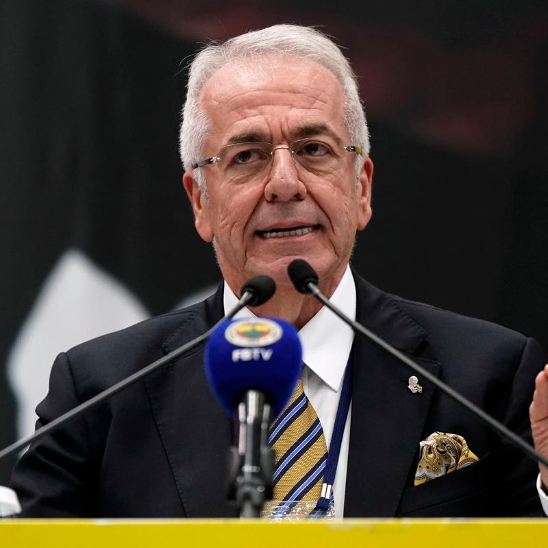 Fenerbahe'de bir ayrlk daha! Erol Bilecik istifa edeceini aklad