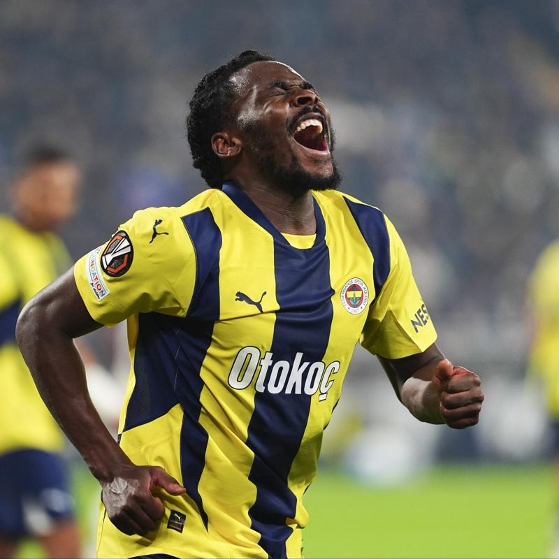 Fenerbahe'de karar kt! Bright Osayi-Samuel ile yollar ayrlyor
