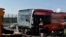 Metrobs yolunda kaza! Ekipler sevk edildi