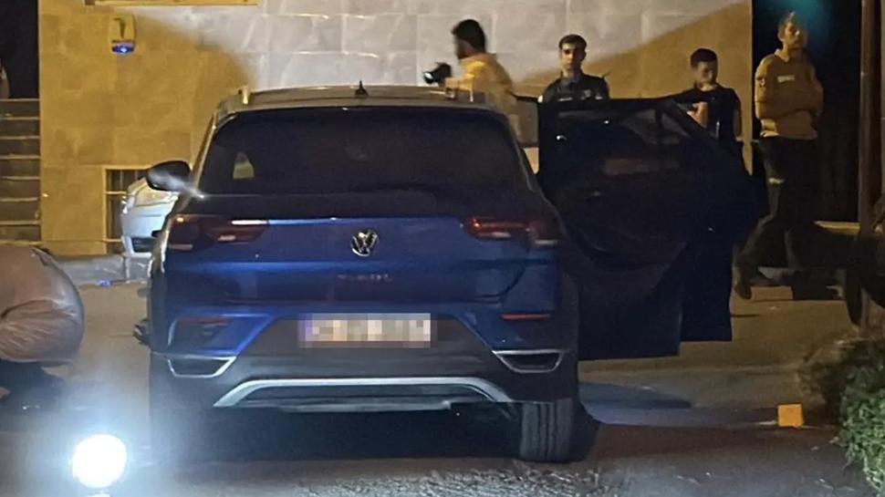 Fatih'te kanl gece: Otomobilde ate aan saldrgan yakaland