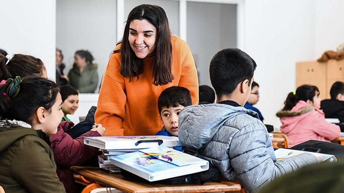 Bakan Tekin duyurdu! Okul kyafetlerinde yeni dnem