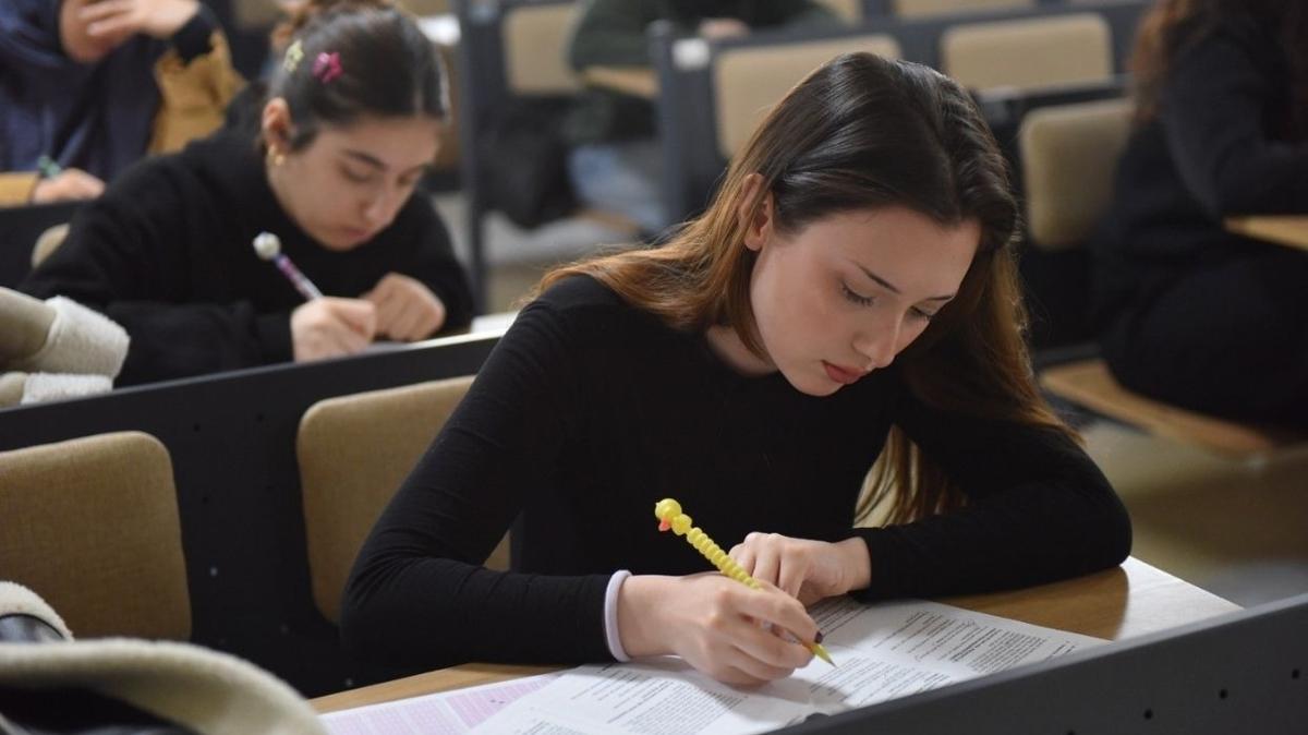 YKS'nin ilk oturumu yarn yaplacak: 6 ilede bir ilk
