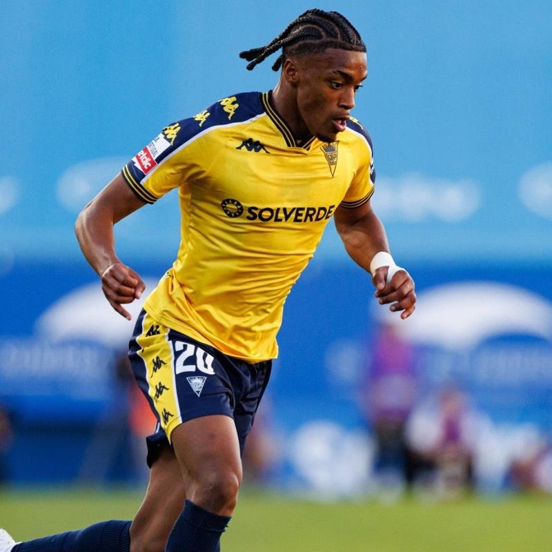 Trabzonspor transferde perdeyi at! Wagner Pina akland