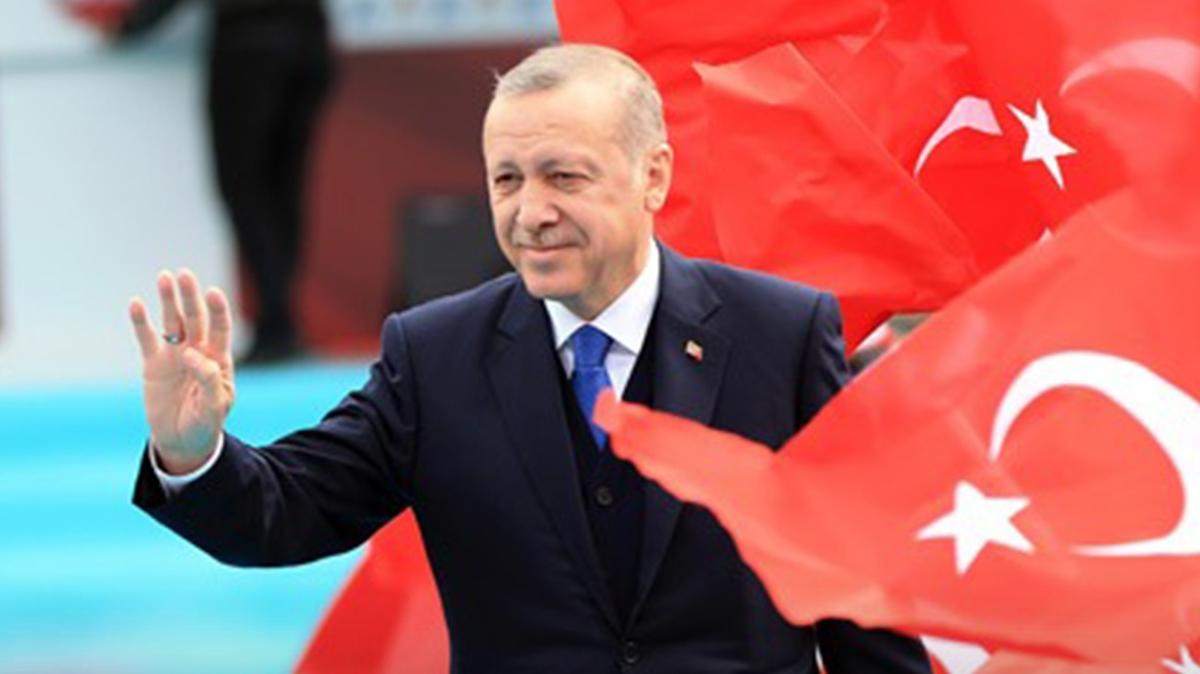 3 dilde kitaplatrld! Bakan Erdoan'n "Genlik Vizyonu" gelecek nesillere aktarlacak