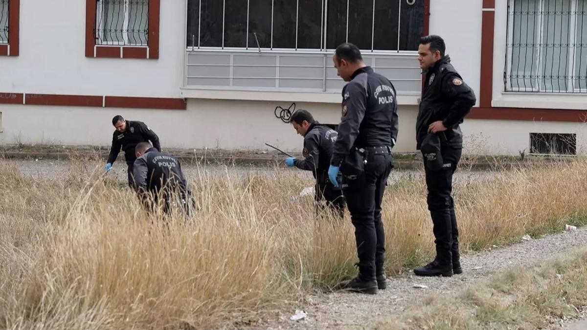 stanbul'da bo arazide bebek bulundu