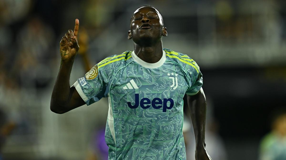 Chelsea, Kolo Muani iin harekete geti
