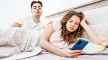 Yargtay'dan emsal karar! Hediye telefondaki casus'a ceza