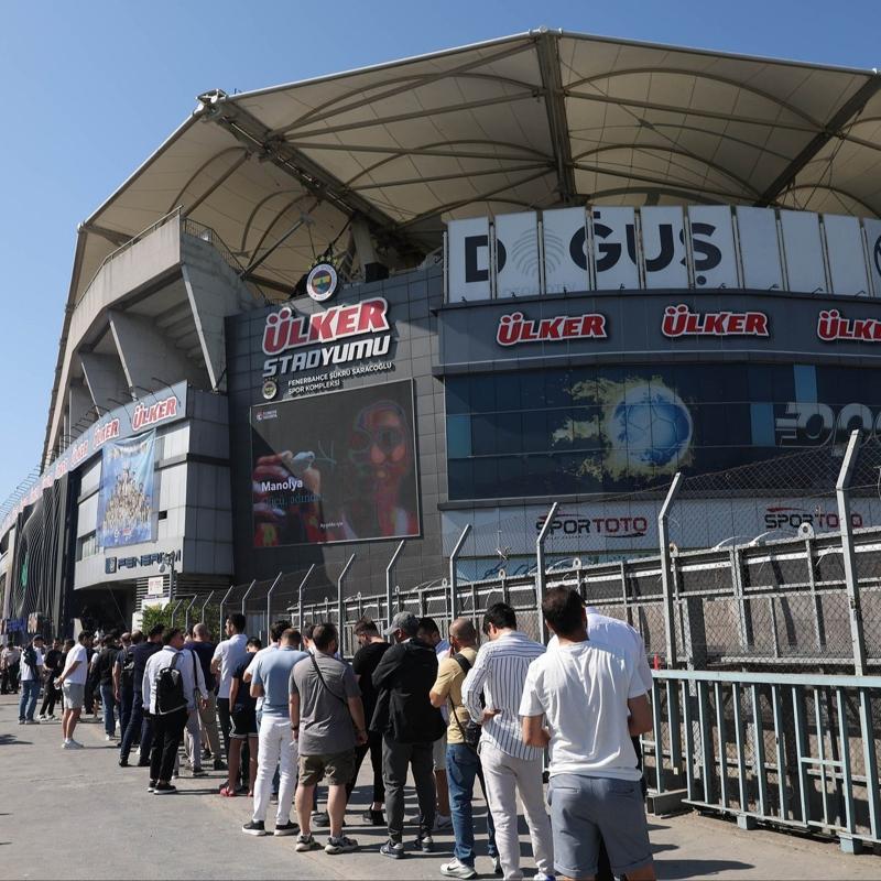 Fenerbahe'de yeni sezon iin kombine satlar balyor