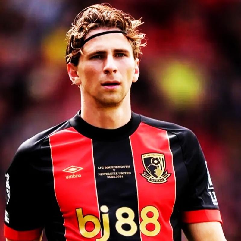 Newcastle United, Ilya Zabarnyi iin devrede