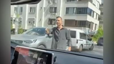 Tartt srcye silah ekmiti... Antalya'da trafik magandas yakaland