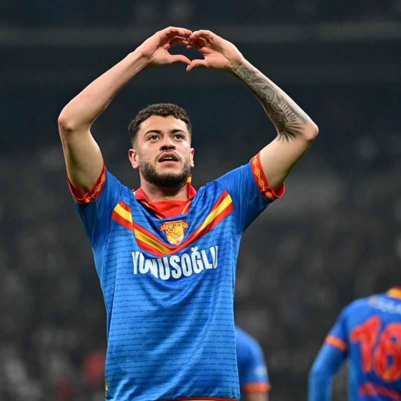 Son talip Premeir Lig'den! Romulo iin lgn teklif