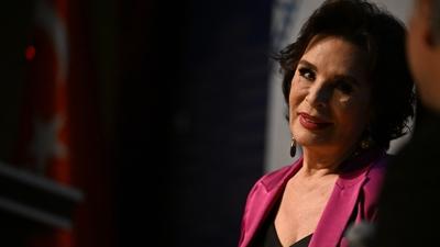 Hlya Koyiit genlik fotorafn paylat: Sosyal medya ykld