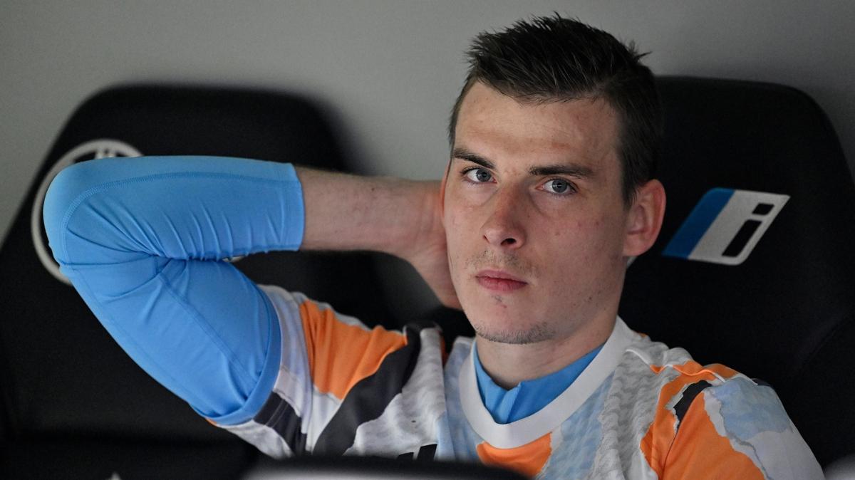 Andriy Lunin, Real Madrid'den ayrlmak istemiyor