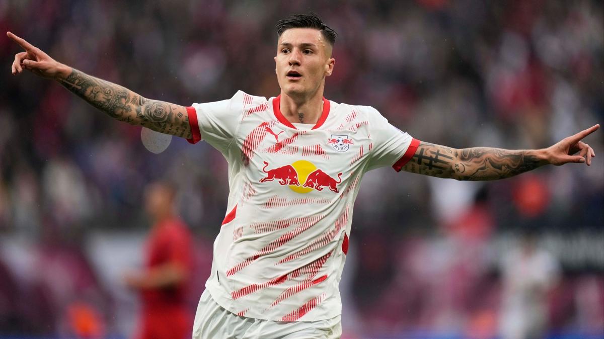 Arsenal'den 130 milyonluk golc operasyonu