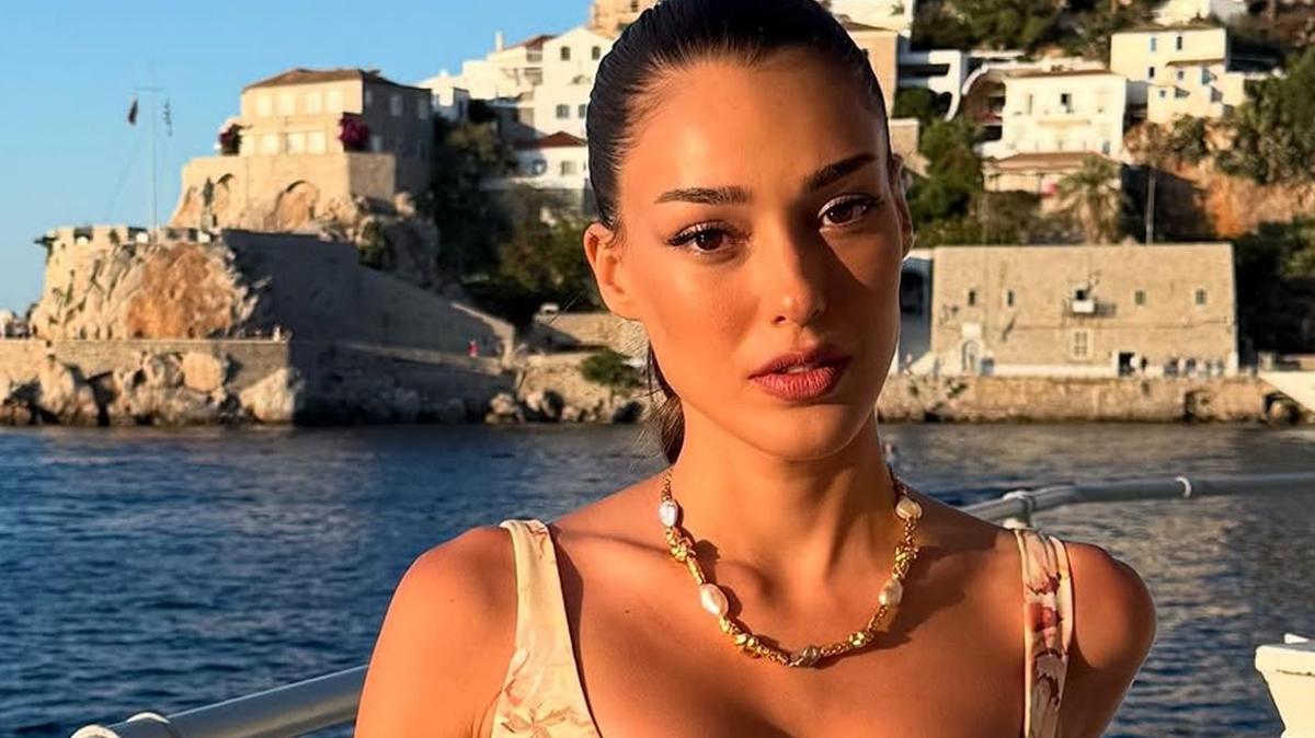 Dilan iek Deniz tatilde... 'En sevdiim adam' diyerek akn haykrd