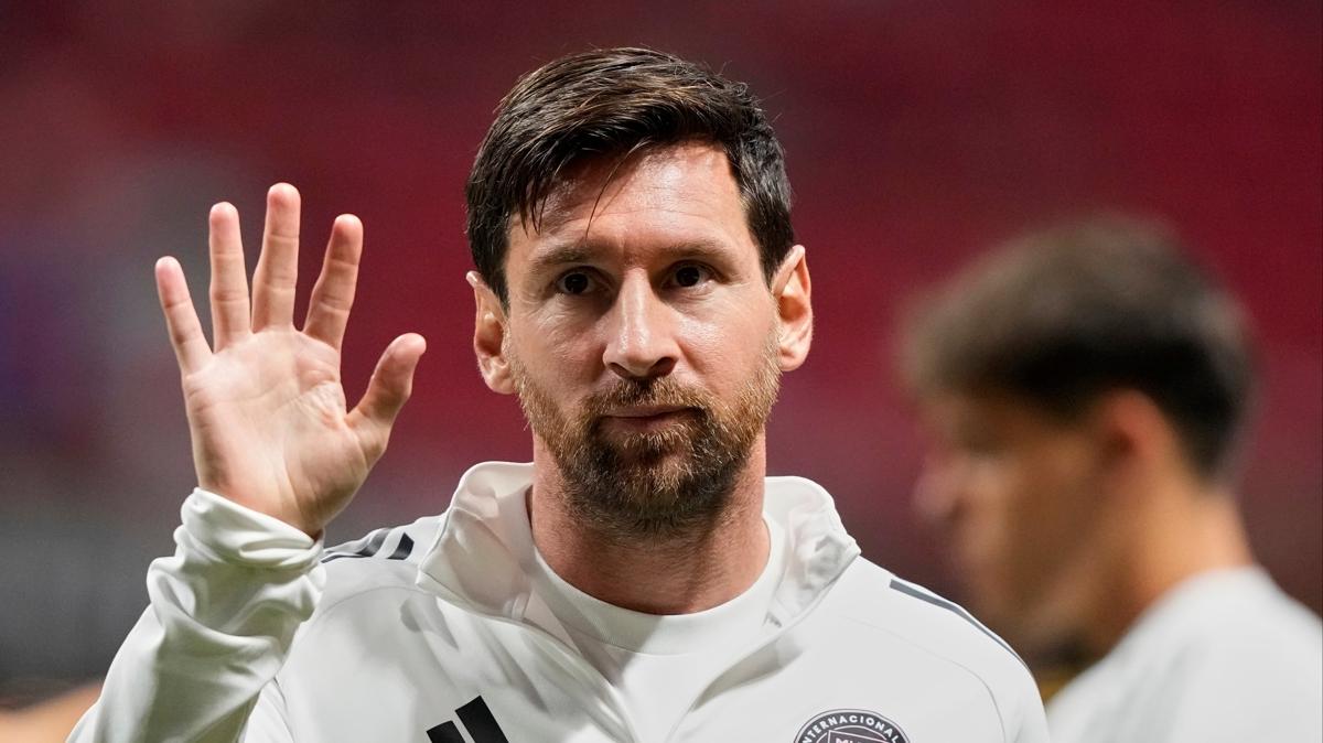 Lionel Messi bombas! Kulp bakan bizzat grmeye gitti