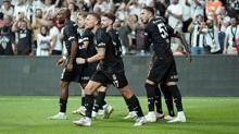 Beikta'ta yaprak dkm! Tam 10 ayrlk birden