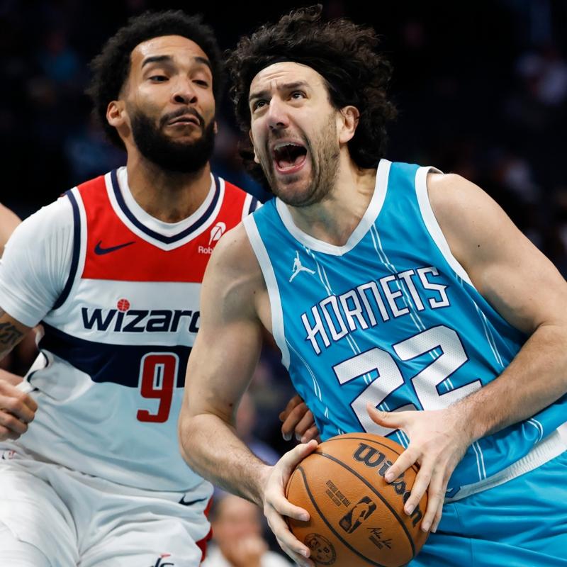 Vasilije Micic, Hornets'a geri dnd