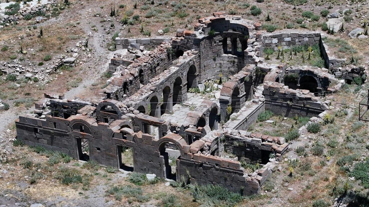 Karaman'da "Binbir Kilise" blgesinde 15 dini yap tespit edildi