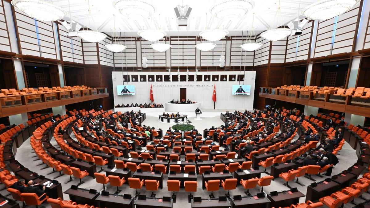 Meclis tatile girmeyecek: Karar Resmi Gazete'de