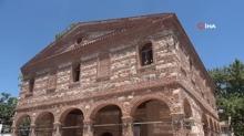 lk Cuma namaz klnd! zlce Camii yeniden ibadete ald