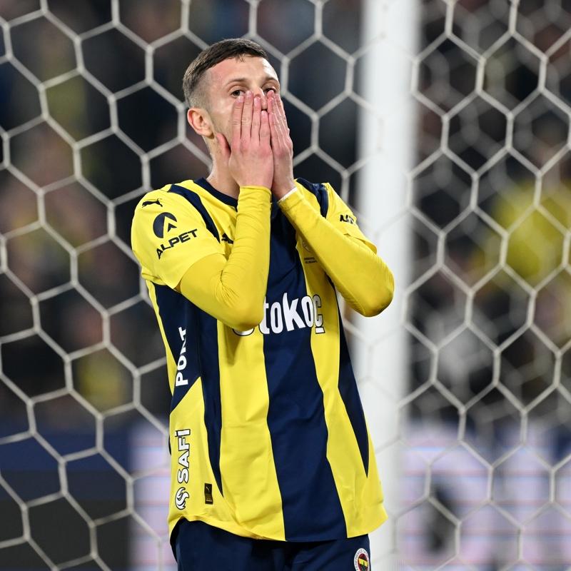 Fenerbahe'de Sebastian Szymanski'ye yol gzkt