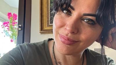 Zara sahnede gzyalarna bouldu! Anlattklar yrek burktu