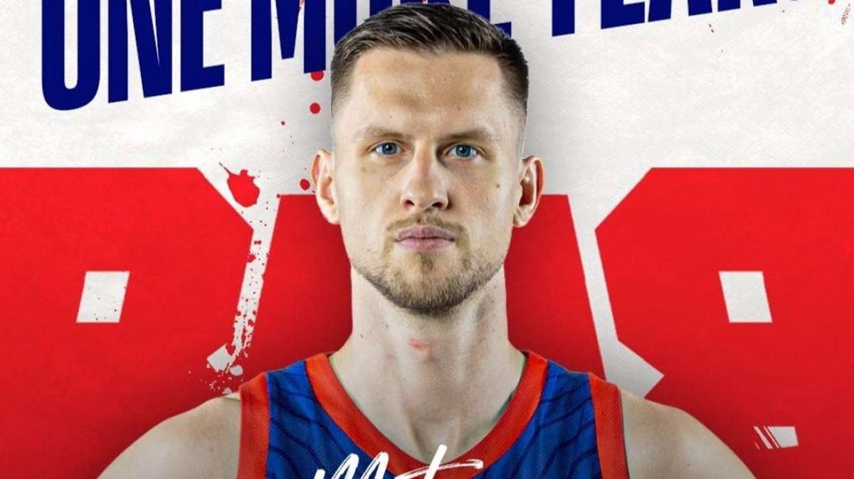 Baheehir Koleji, Mateusz Ponitka ile yola devam etme karar ald