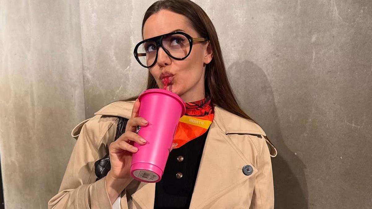 Fahriye Evcen imaj tazeledi... Yeni sa modeli olay oldu