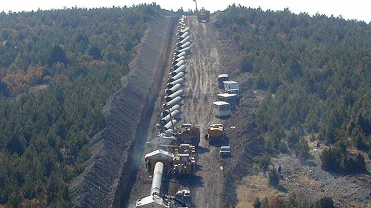 Ruslar Trkiye'ye sinyali verdi: Drt gzle bekliyoruz