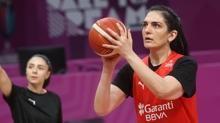 A Milli Kadn Basketbol Takm, yedincilik iin parkeye kyor
