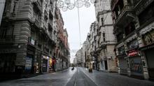 Beyolu'nda gsteri yry ve ak hava toplantlar 1 gn sreyle yasakland