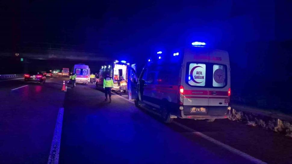Anadolu Otoyolu'nda feci kaza: 7 yaral