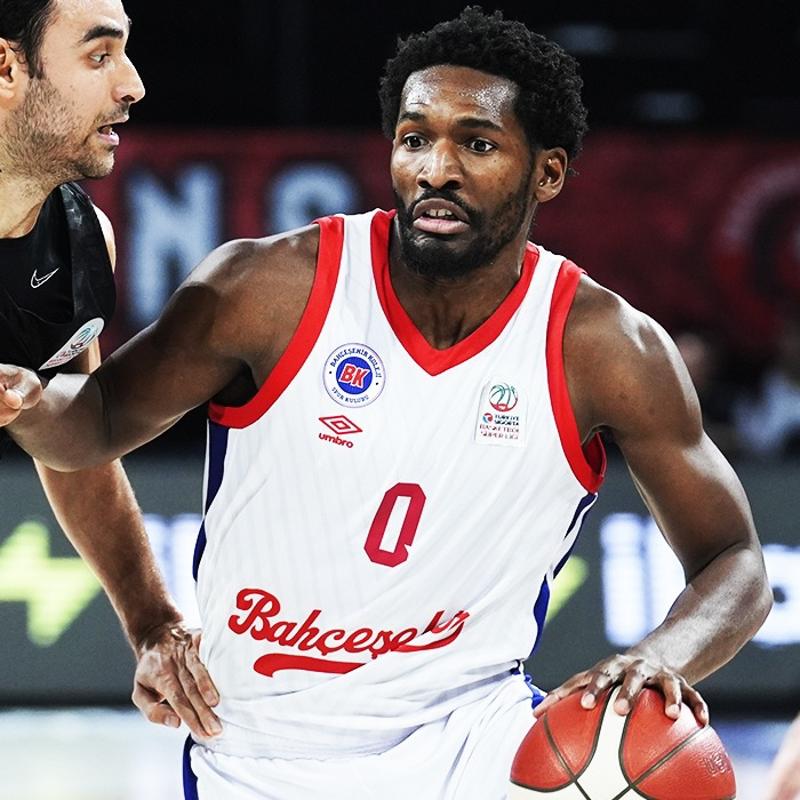 Baheehir Koleji'nde Jaleen Smith ile yollar ayrld