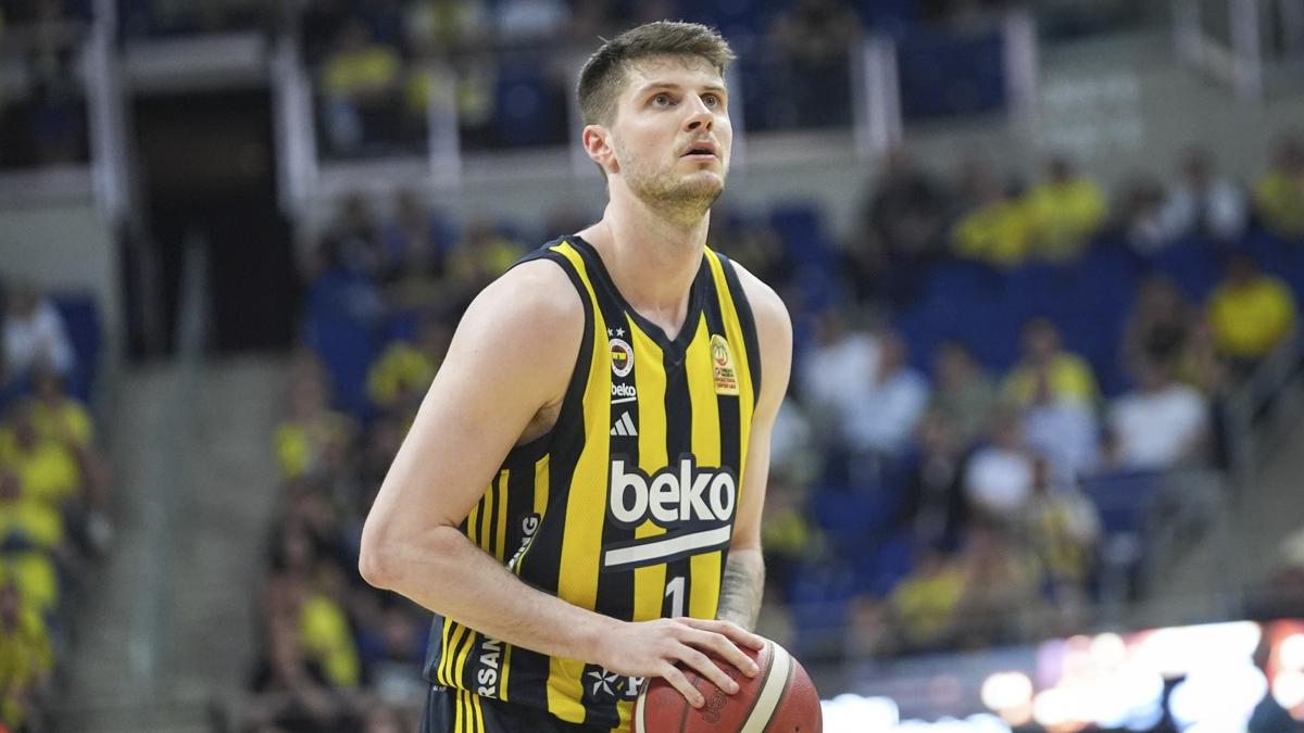 Fenerbahe Beko, Metecan Birsen'in szlemesini uzatt