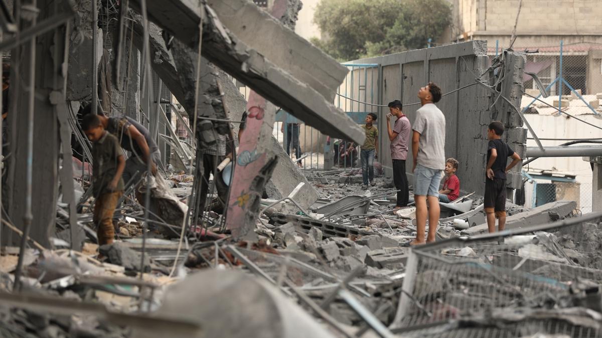 srail'den yardm bekleyen Filistinlilere saldr: ok sayda can kayb var