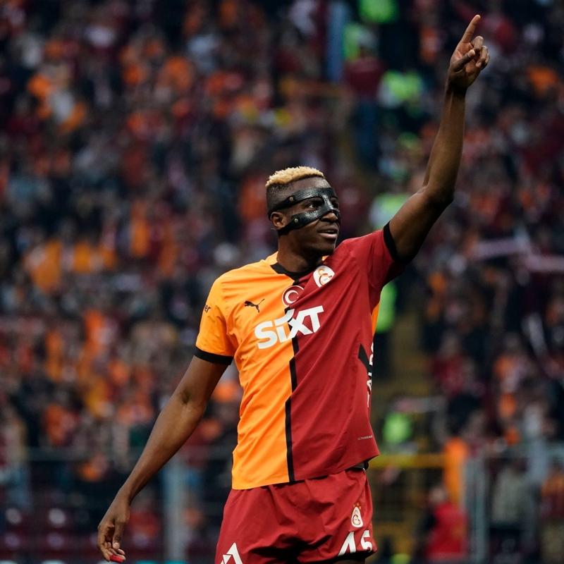 Juventus'tan Osimhen aklamas