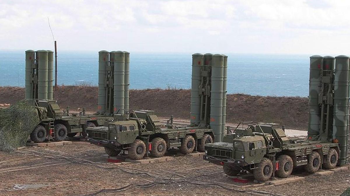 Byk kriz patlak verdi S-400'lerin sat ertelendi
