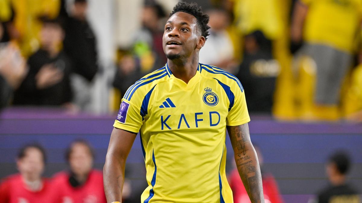 Fenerbahe yeni golcsne kavutu! Jhon Duran, stanbul'a geldi