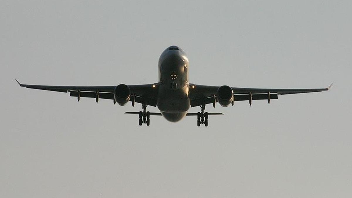 Havada panik! AirArabia ua Ankara'ya acil ini yapt