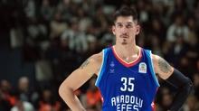 Anadolu Efes'te Derek Willis ile yollar ayrld